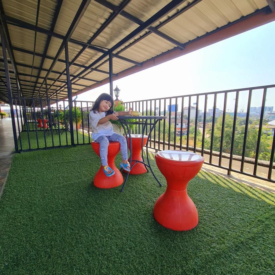 Le' Luxe Residence Udon Thani Ngoại thất bức ảnh